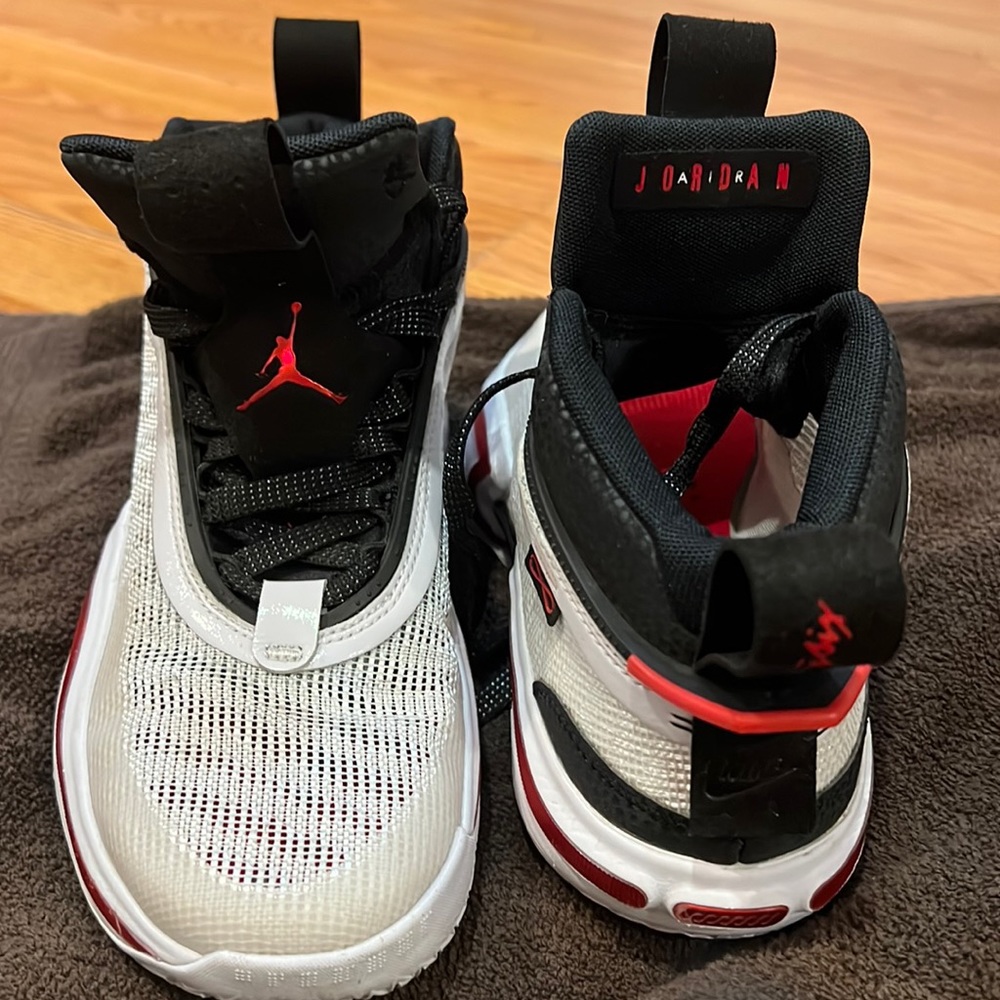Boys sneakers